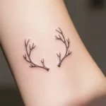 How to Design Minimal Reindeer Antler Tattoos That Look Chic