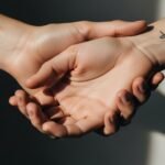 How to Design Minimalist Couple Tattoos That Celebrate Love